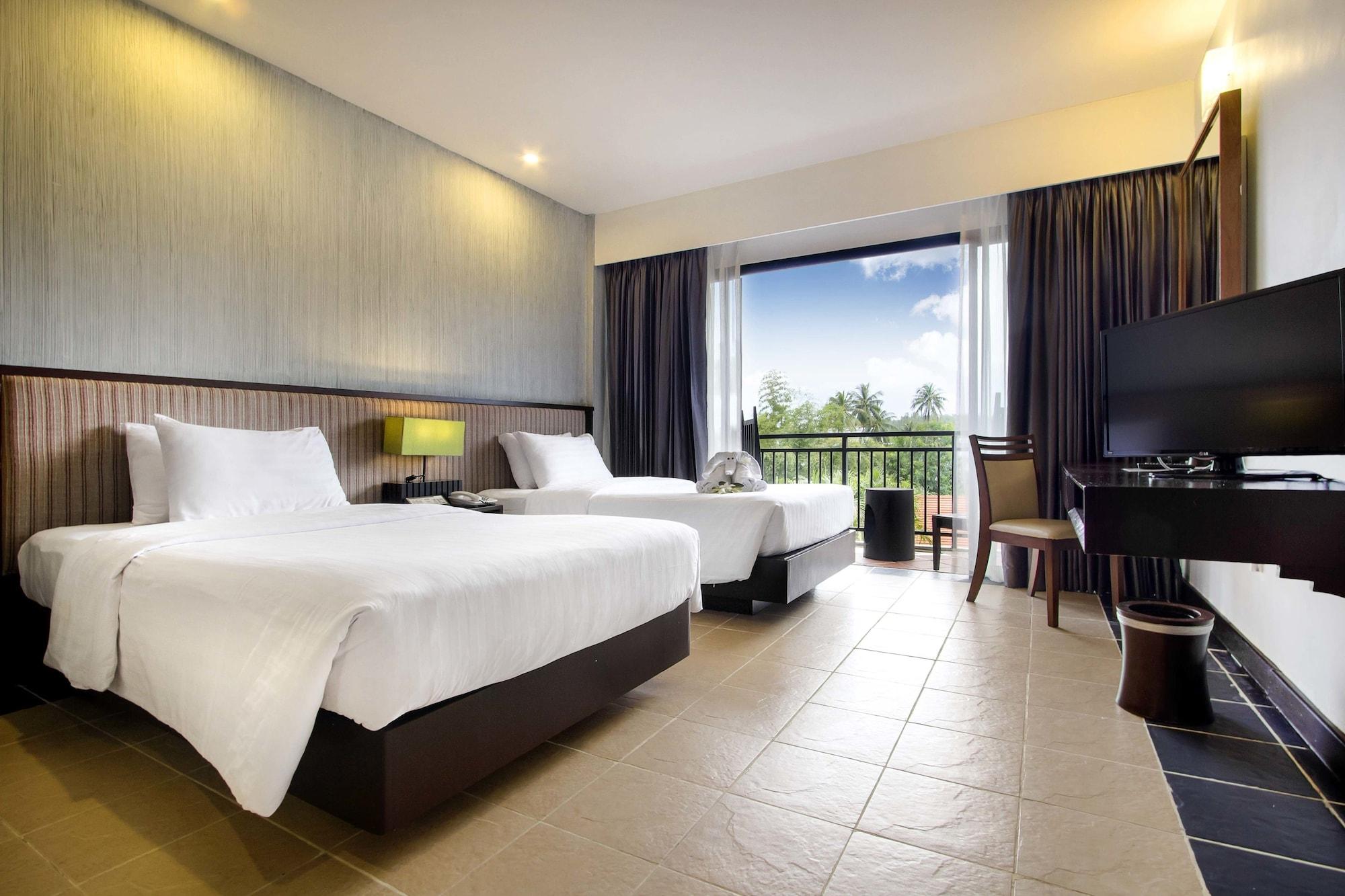 D Varee Mai Khao Beach Exterior photo