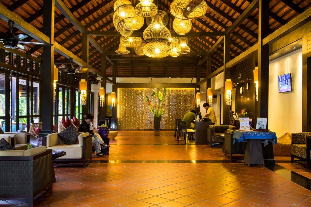 D Varee Mai Khao Beach Exterior photo