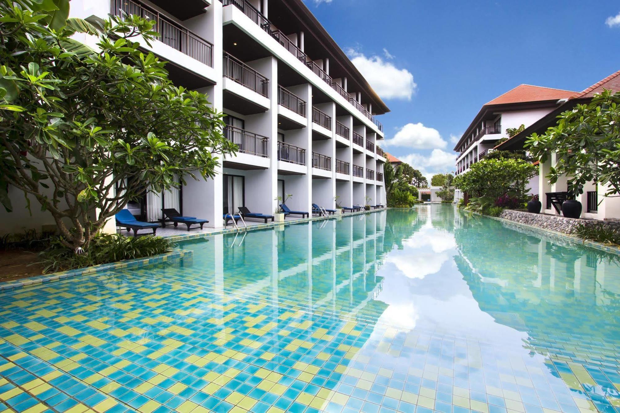 D Varee Mai Khao Beach Exterior photo